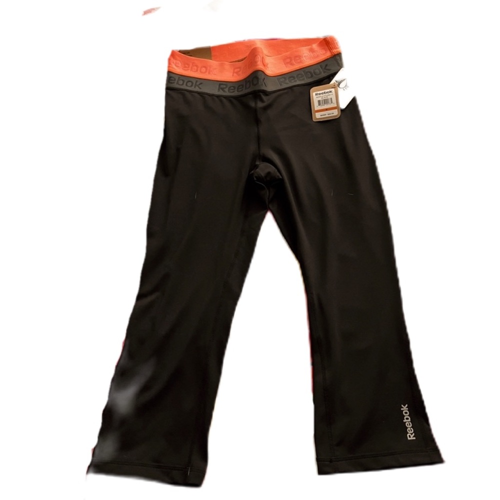 NWT Reebok Capri Leggings, Black/Gray/Canteloupe. Size Medium.